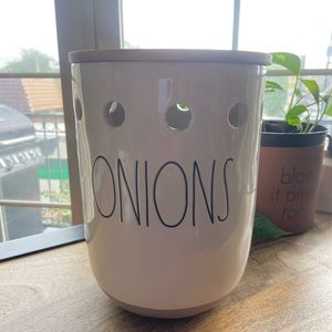 COPY - Rae Dunn onions cellar